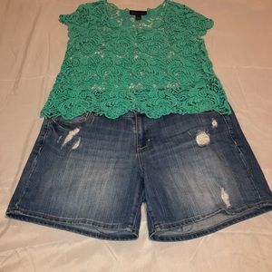 Distressed Short